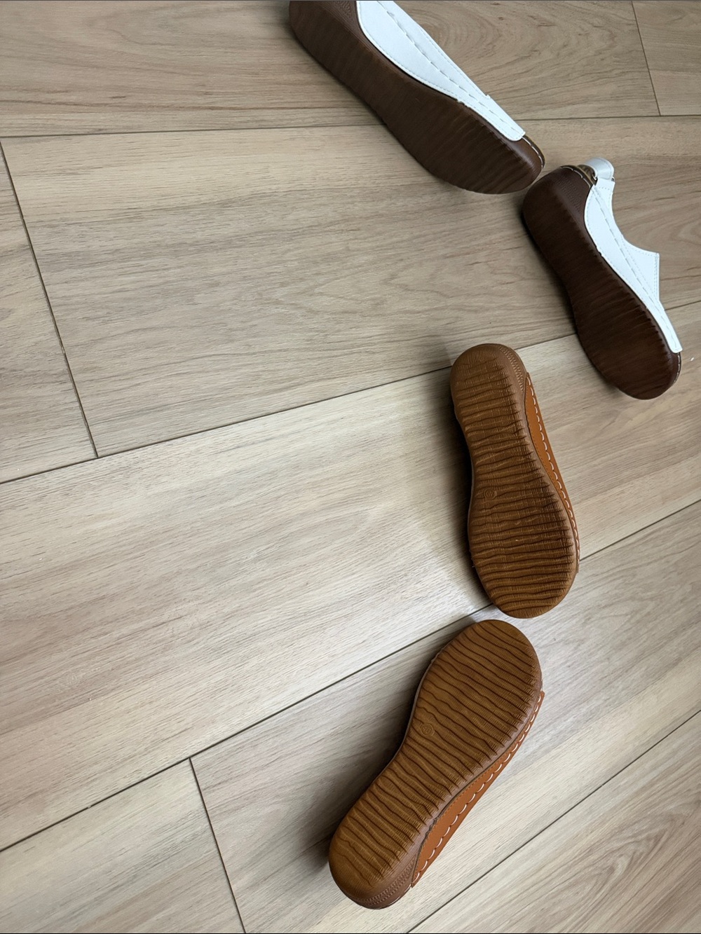 Comfort Slide Sandals in White and Tan — Everyday Casual Women’s Sandals - Picture 4 of 4